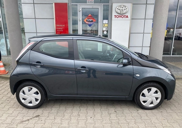 Toyota Aygo cena 37500 przebieg: 115217, rok produkcji 2017 z Pilica małe 191